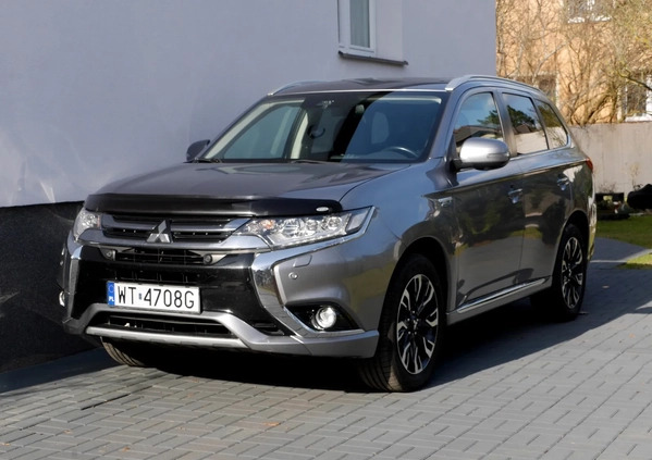 Mitsubishi Outlander cena 99500 przebieg: 114850, rok produkcji 2017 z Jordanów małe 529